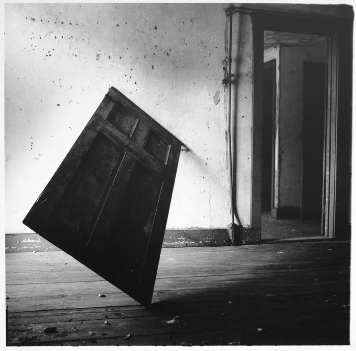 Untitled, Providence, Rhode Island 1976 gelatin silver estate print, edition 2 of 40 25.4 x 20.3 cm